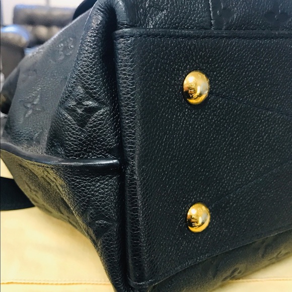 SOLD- Louis Vuitton Métis Hobo - Picture 5 of 8